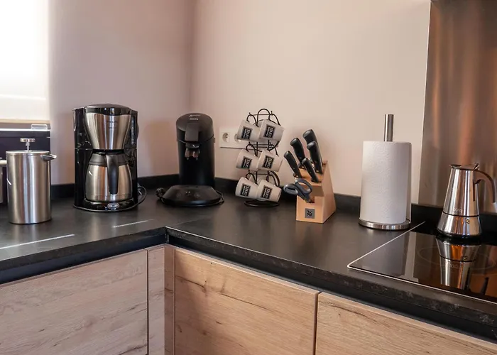 Roberto By Don Robertos Paraiso