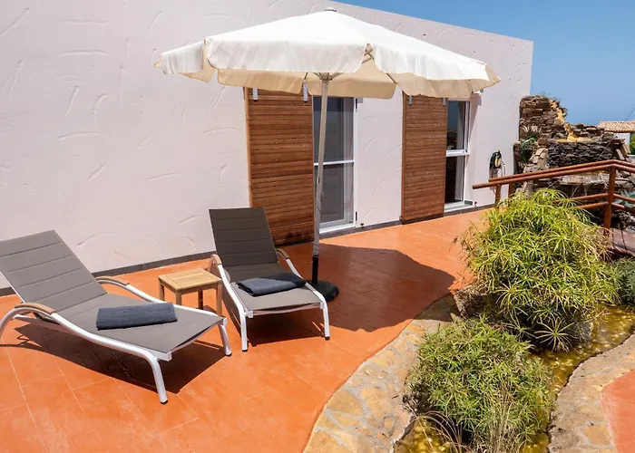 Roberto By Don Robertos Paraiso