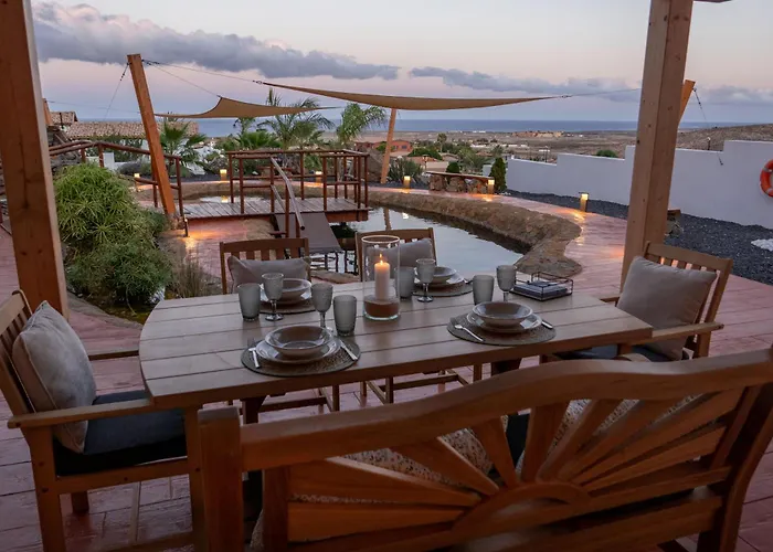 Roberto By Don Robertos Paraiso *